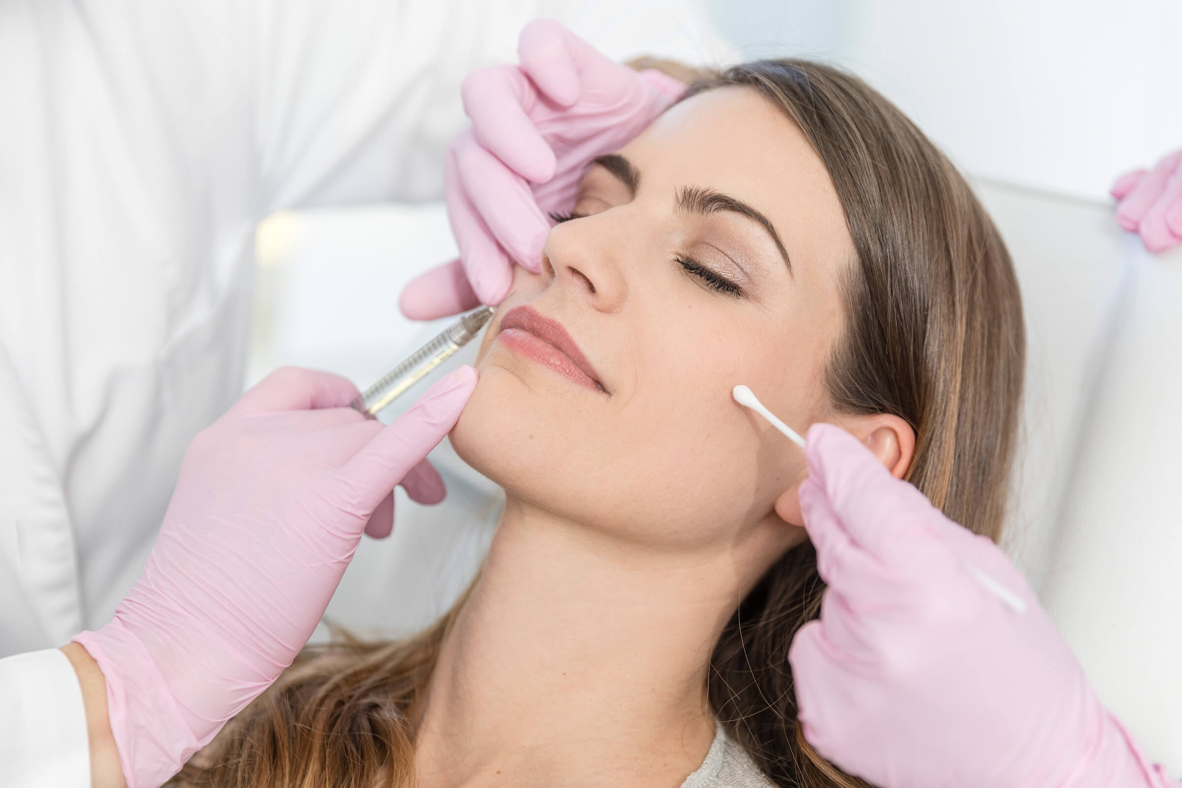Hyaluron Filler Unterspritzung Gesicht Dr. Zorn