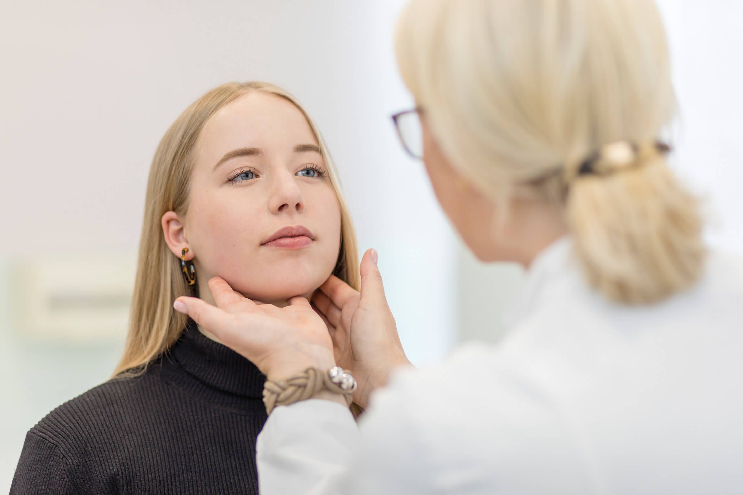 Akne Pubertät Jugendliche Hautarztpraxis Dr. Zorn Kronberg Taunus